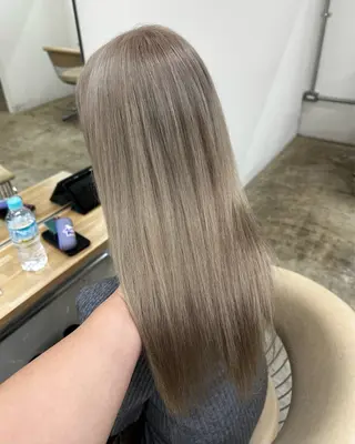 カラー Femme woman所属・Femme ♡AIRIのヘアスタイル