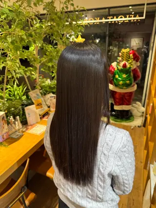 セミロング afloatkobe所属・美髪/髪質改善 川口凌弥のヘアスタイル