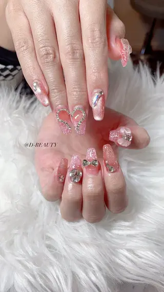 ネイル D-BEAUTY Nailsalonのネイルデザイン