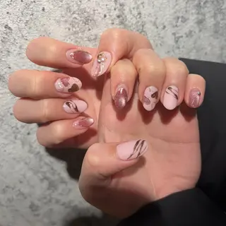 ネイル MORE-NAIL所属・Miki. MORE -NAILのネイルデザイン
