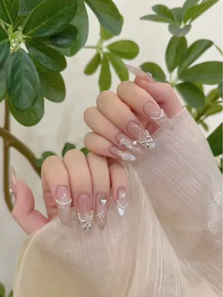 ネイル T. Leeのネイルデザイン