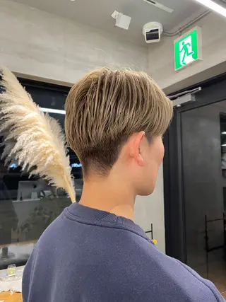 カラー メンズ 鶴井 美空のヘアスタイル