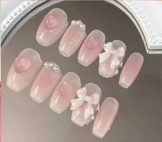 ネイル H3 Nail Tsuki🦋💙のネイルデザイン