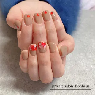 ネイル BONHEUR Annaのネイルデザイン