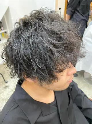 パーマ メンズ esu心斎橋所属・esu☀️勇美☀️ 髪質改善ストレートのヘアスタイル