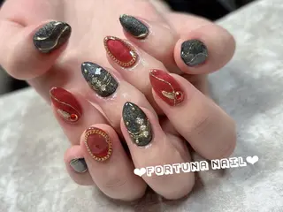 ネイル Nail •Head スパFortunaのネイルデザイン