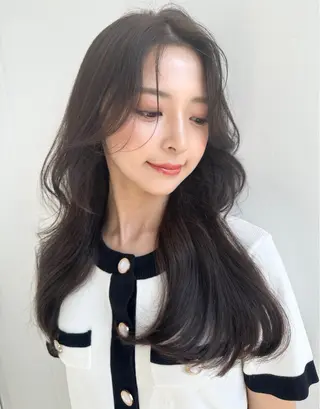 セミロング カラー 新宿/韓国レイヤー 髪質改善カラー/角所のヘアスタイル