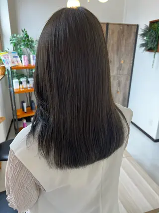 ミディアム カラー 松本 菜那のヘアスタイル