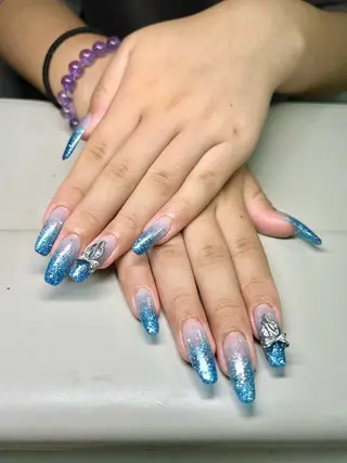 ネイル Rarity ネイルサロン所属・コウ ヨウのネイルデザイン