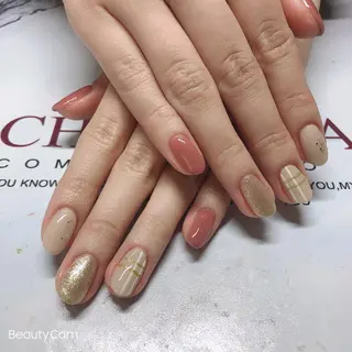 ネイル Guarendo錦糸町店所属・ガレンドウ 白澤 愛子のネイルデザイン