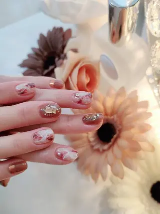 ネイル RUNWAY 　　の眉毛・アイブロウイメージ