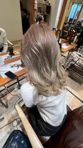 ミディアム カラー 艶髪／シールエクステ 🌻ノゾミ🌻のヘアスタイル