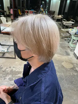 カラー メンズ La fith hair ray 札幌店所属・顔まわり/W カラー/リョウのヘアスタイル