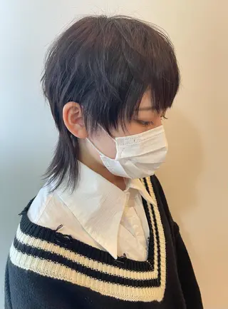 ショート カラー 間水 和樹のヘアスタイル