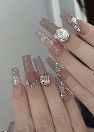ロング RUBY NAIL SPAのネイルデザイン