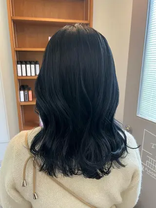 セミロング カラー Ami ブリーチ/ハイトーンのヘアスタイル