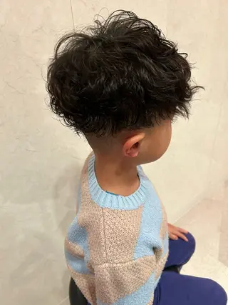 パーマ 大山 莉奈のヘアスタイル