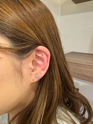 apish aoyama所属・武 愛子の眉毛・アイブロウイメージ