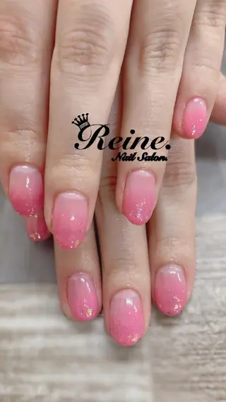 ネイル Nailsalon Reine所属・玉栄 伶奈のネイルデザイン