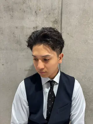 ショート パーマ MEN'S salon HYPE 三宮メンズカット/眉毛ワックス/【メンズサロン　ハイプサンノミヤ】所属・本日空あり三宮駅1分 メンズサロンハイプのヘアスタイル