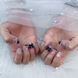 ネイル パーツ全部¥110 サロンミミのネイルデザイン