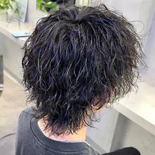 パーマ メンズ シャドウ/フェザー パーマメンズりつきのヘアスタイル