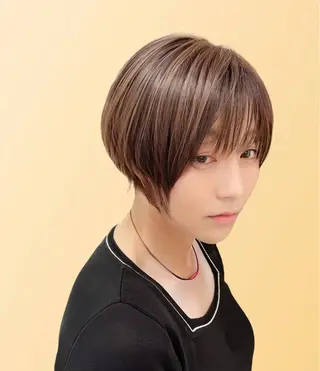 ショート カラー ヘアアレンジ au美容室所属・au栄矢場町 水素髪質改善Tのヘアスタイル