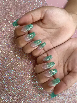 ミディアム ネイル 《LB》ラブリエ Nail&eyeのマツエク・マツパデザイン