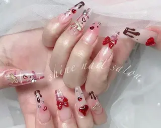 ネイル shineジェル& チップ長さだしのネイルデザイン