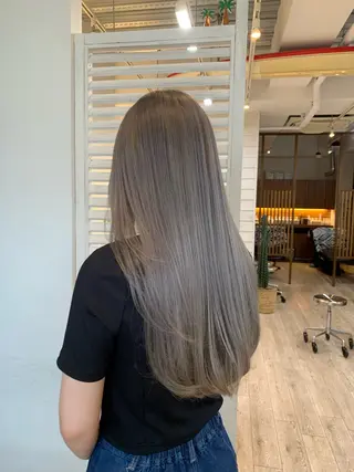 ロング 渡邉 真夕のヘアスタイル