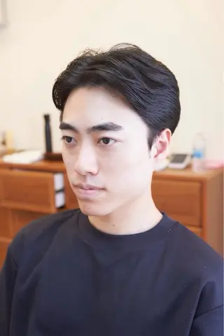 ミディアム past and new所属・田島 塁のヘアスタイル