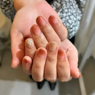 ネイル 藤井 千咲のネイルデザイン