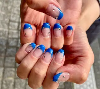 ミディアム nail salon see.所属・nailist sariのネイルデザイン