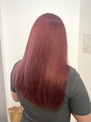 ロング カラー Ami ブリーチ/ハイトーンのヘアスタイル