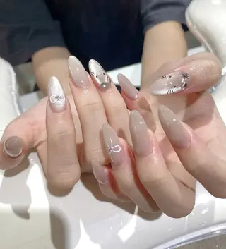 ネイル ANNA NAIL SALON所属・MEO MEO NAIL 守山のネイルデザイン