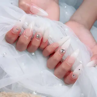 ネイル artnailgallery所属・gallery Yumiのネイルデザイン