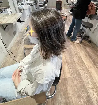 ミディアム andKおもろまち店 艶ダブルカラー✨のヘアスタイル