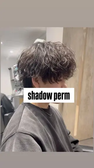 パーマ メンズ SALOWIN新宿三丁目所属・新宿/新宿三丁目 センターパート梶原のヘアスタイル