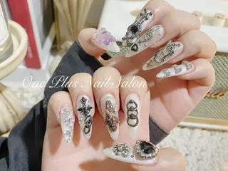 ネイル One Plus Nail Salonのネイルデザイン