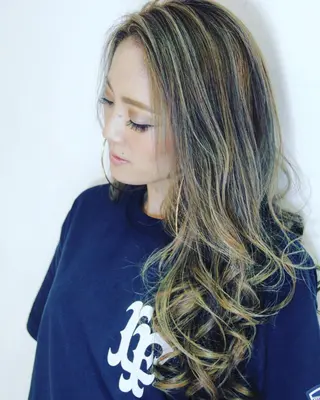 セミロング カラー パーマ ヘアアレンジ ネイル マツエク・マツパ 一人一人の輝きを 心を込めてのヘアスタイル