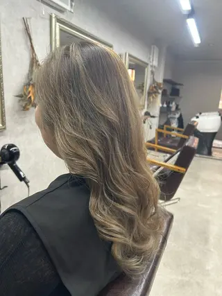 ロング カラー Lien 深井店のヘアスタイル