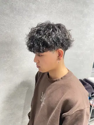 ショート パーマ ヘアアレンジ メンズ 川合 智之のヘアスタイル