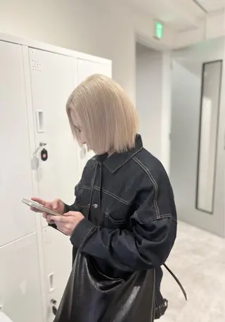 ミディアム カラー GaKu/ハイトーン /ブリーチ/ブロンドのヘアスタイル