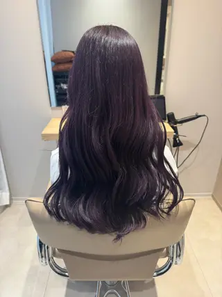 ロング カラー Eleanor spa&treatment 札幌店内にあるシェアサロン【WHITE】所属・シルクハイトーン / 髪質改善🦋MIKUのヘアスタイル