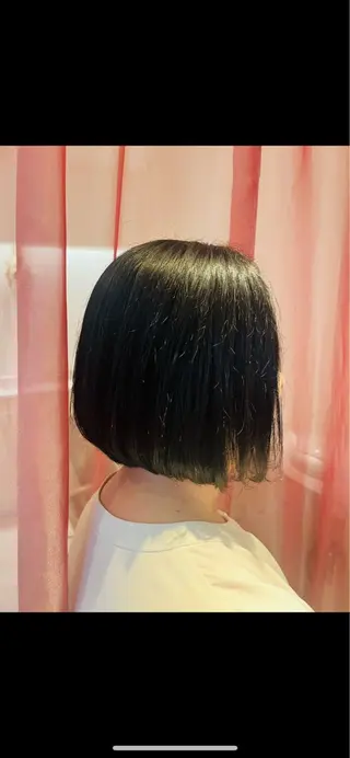 ショート 須藤 百合香のヘアスタイル