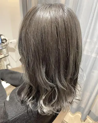ミディアム カラー 🫧髪質改善艶カラー _マエダ 🫧のヘアスタイル
