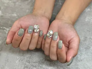 ネイル EMILUCA 本地のネイルデザイン