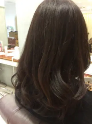 セミロング カラー ブリーチカラー🌈 嘉名 真樹のヘアスタイル