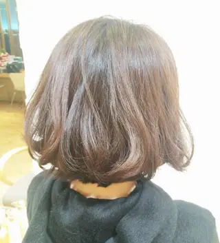 ミディアム カラー 内田 芽依子のヘアスタイル