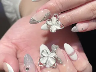 ネイル ki🍒🍒 ki ツルツルネイルのネイルデザイン